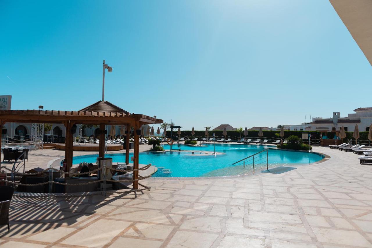 שארם א-שייח Sunrise Montemare Resort -Grand Select (Adults Only) מראה חיצוני תמונה The pool at the hotel