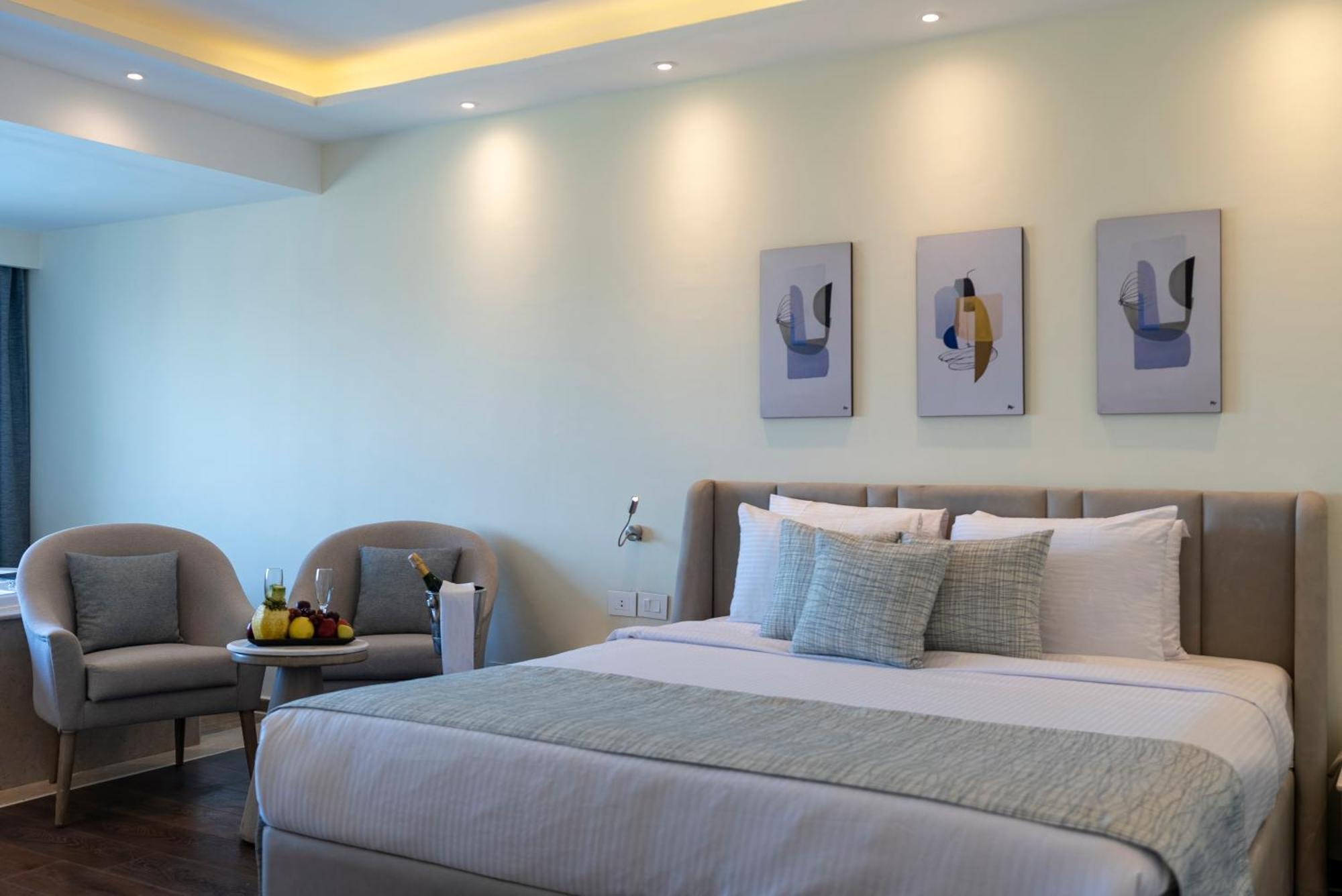 שארם א-שייח Sunrise Montemare Resort -Grand Select (Adults Only) חדר תמונה A room at the hotel