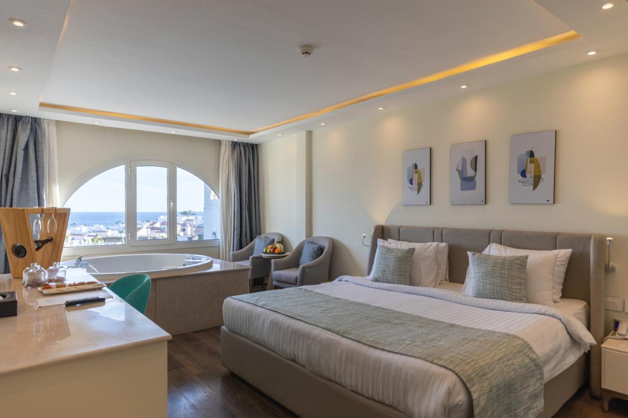 שארם א-שייח Sunrise Montemare Resort -Grand Select (Adults Only) חדר תמונה A room at the hotel