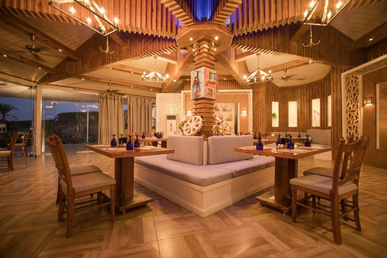 שארם א-שייח Sunrise Montemare Resort -Grand Select (Adults Only) מראה חיצוני תמונה The restaurant at the hotel
